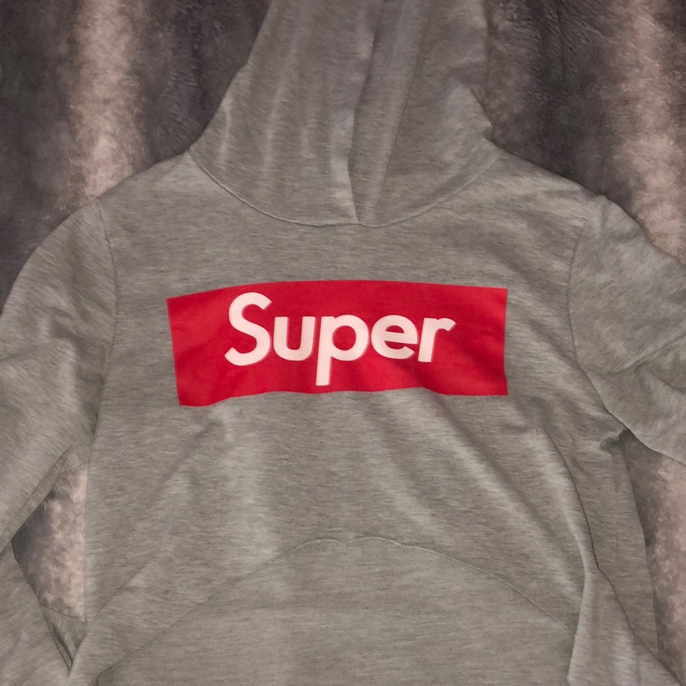 Thin cropped hoodie